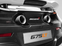 McLaren-675LT-13