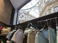 Mercedes-me-Store-19