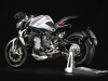 mv-agusta-brutale-800-dragster-bianca-1