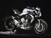 mv-agusta-brutale-800-dragster-bianca-fronte-laterale-destro