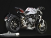 mv-agusta-brutale-800-dragster-bianca-retro-laterale-destro