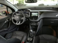 Peugeot-2008-Black-Matt-Limited-Edition-11