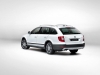 skoda-superb-combi-outdoor-dietro