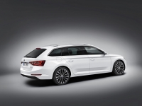 skoda-superb-wagon-3