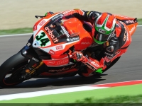 Superbike-2015-Imola-Gara1-Davide-Giugliano