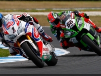 Superbike-2015-Phillip-Island-Gara-1-Sylvain-Guintoli