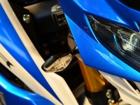 Suzuki-GSR-750-SP13-19