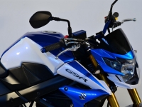 Suzuki-GSR-750-SP13-24