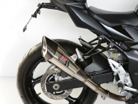 Suzuki-GSR-750-SP13-5