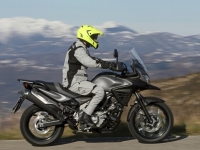 Suzuki-V-Strom-650XT-48