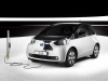 toyota-iq-ev-tre-quarti