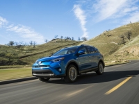 Toyota-RAV4-Hybrid-3