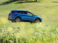 Toyota-RAV4-Hybrid-7