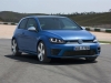 volkswagen-golf-r-tre-quarti-anteriore-dinamica