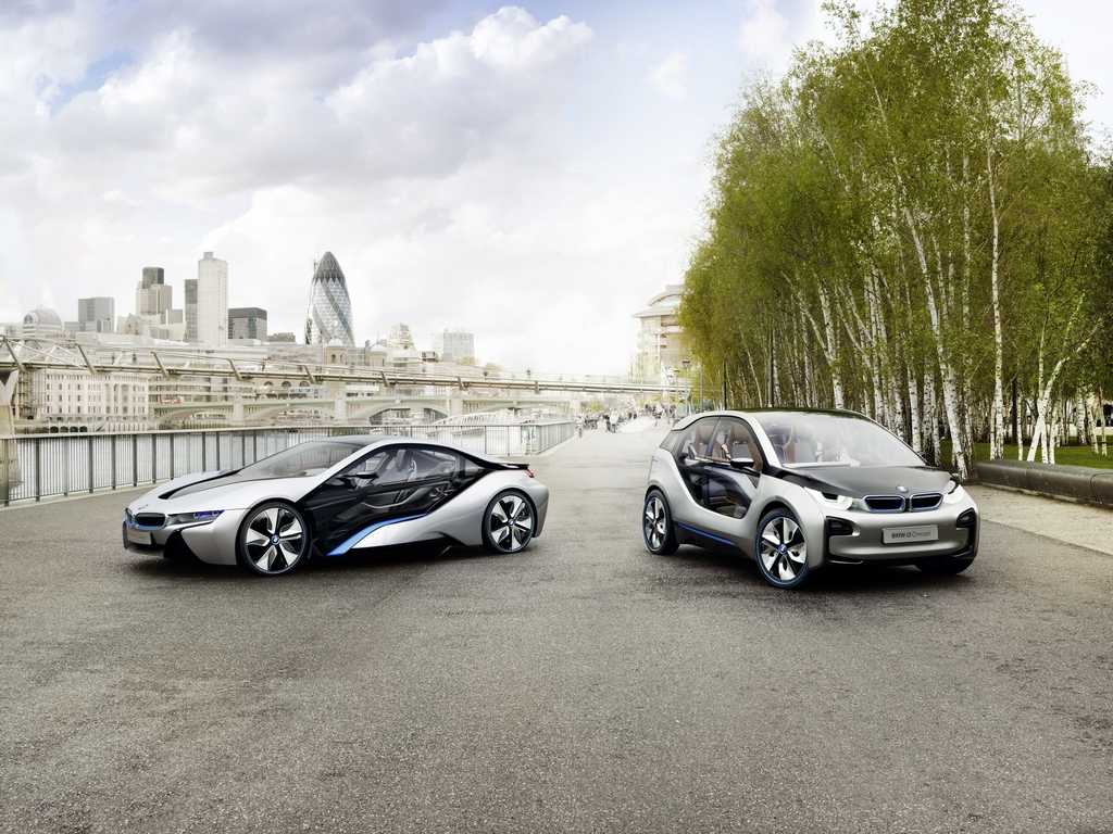 Apre a Londra il primo store della BMWi