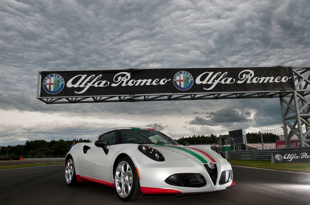Alfa Romeo 4C Safety Car