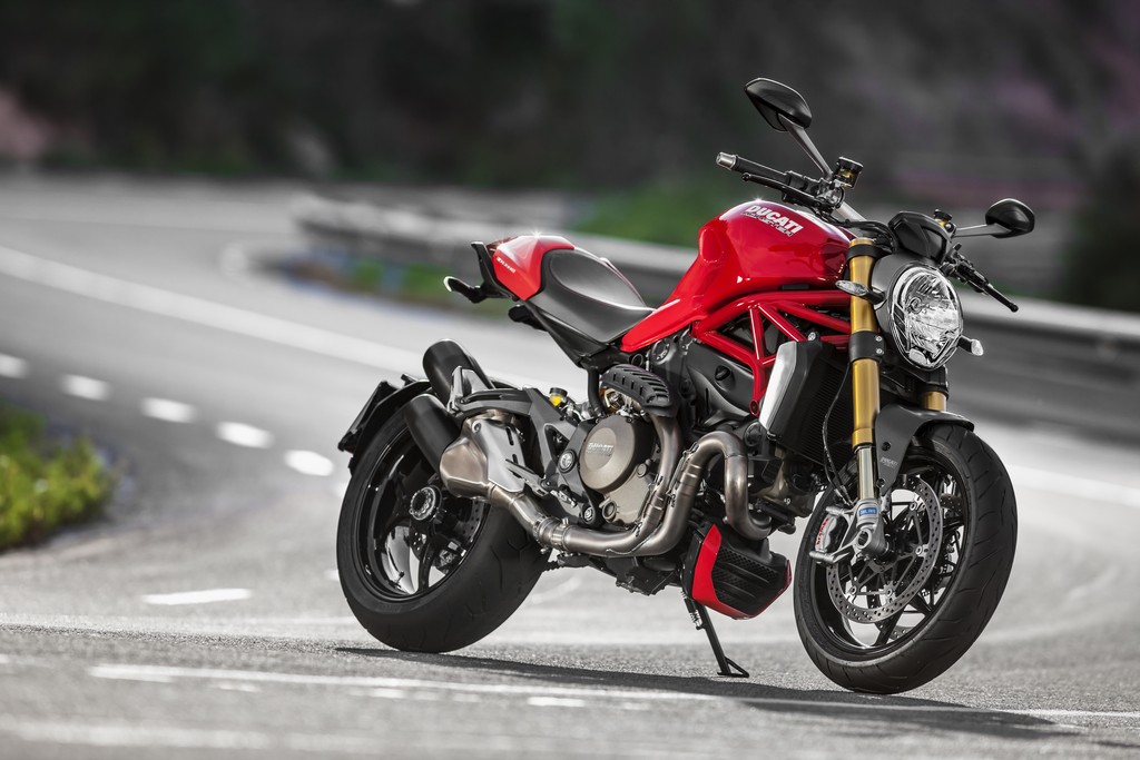 Ducati Monster 1200 S