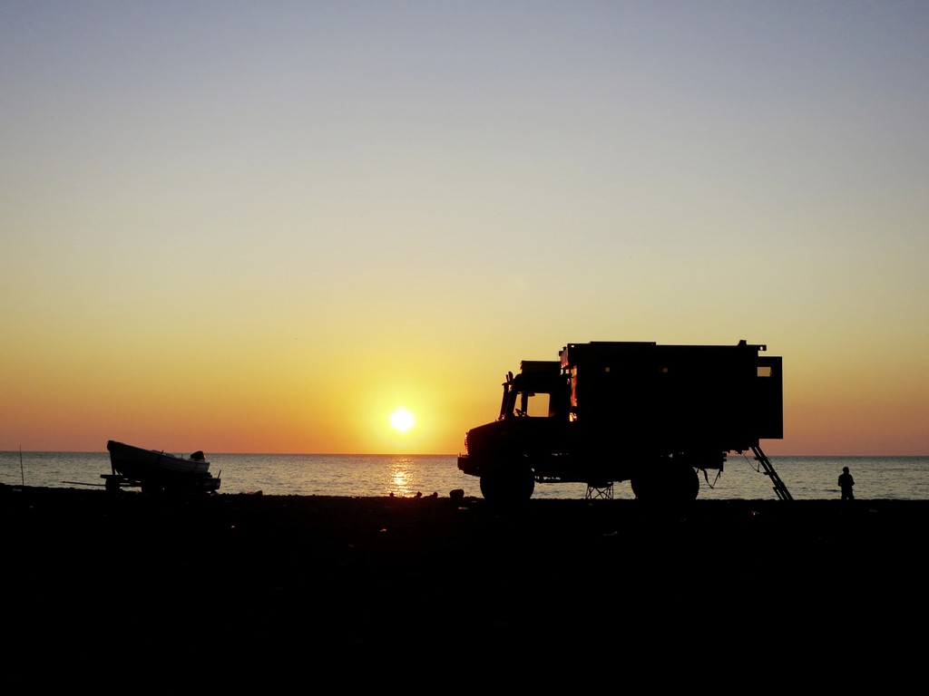 Mercedes Unimog Giro Mondo