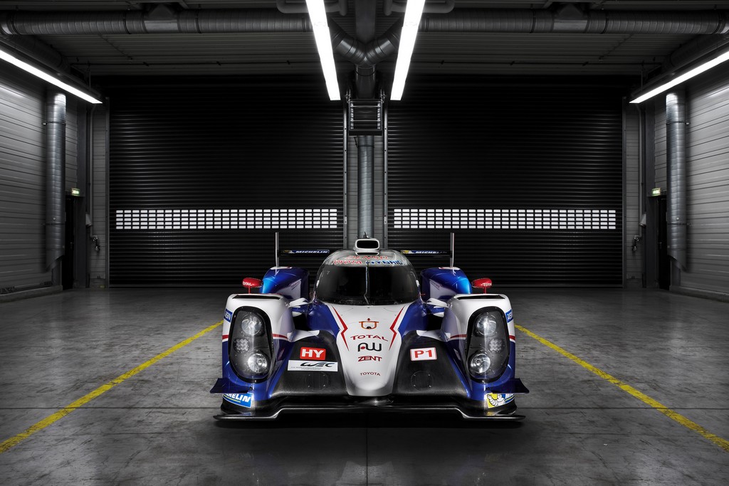 Toyota TS040 Hybrid