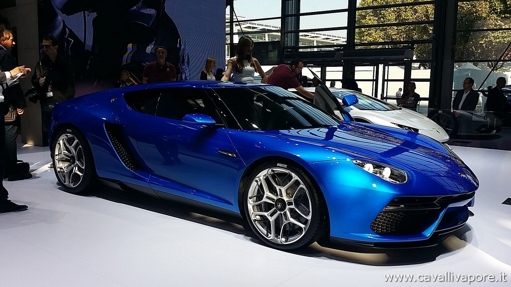 Lamborghini Asterion LPI 910-4 LIVE