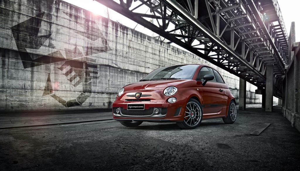 Test drive Nuova Abarth 595 Competizione - Guida la 595