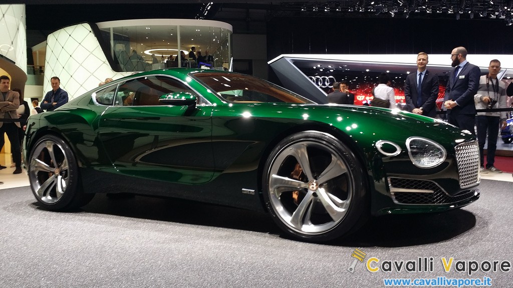 Bentley EXP 10 Speed 6 Ginevra Live