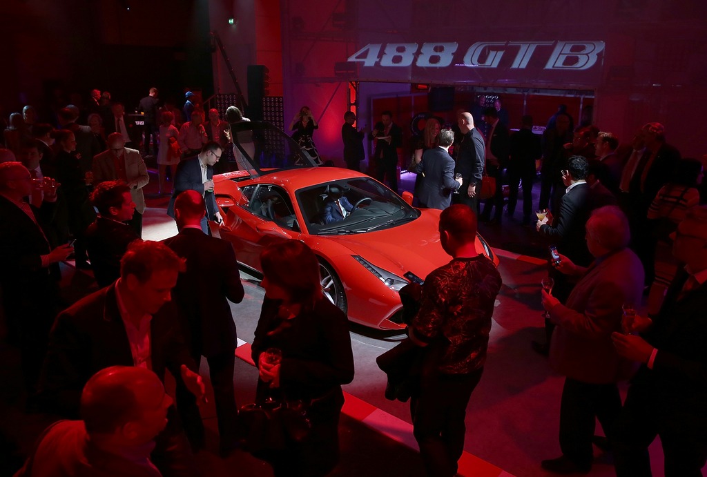 Ferrari 488 GTB Presentazione Inglese