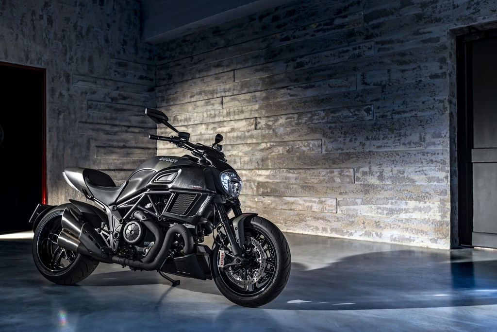 Ducati Diavel Carbon