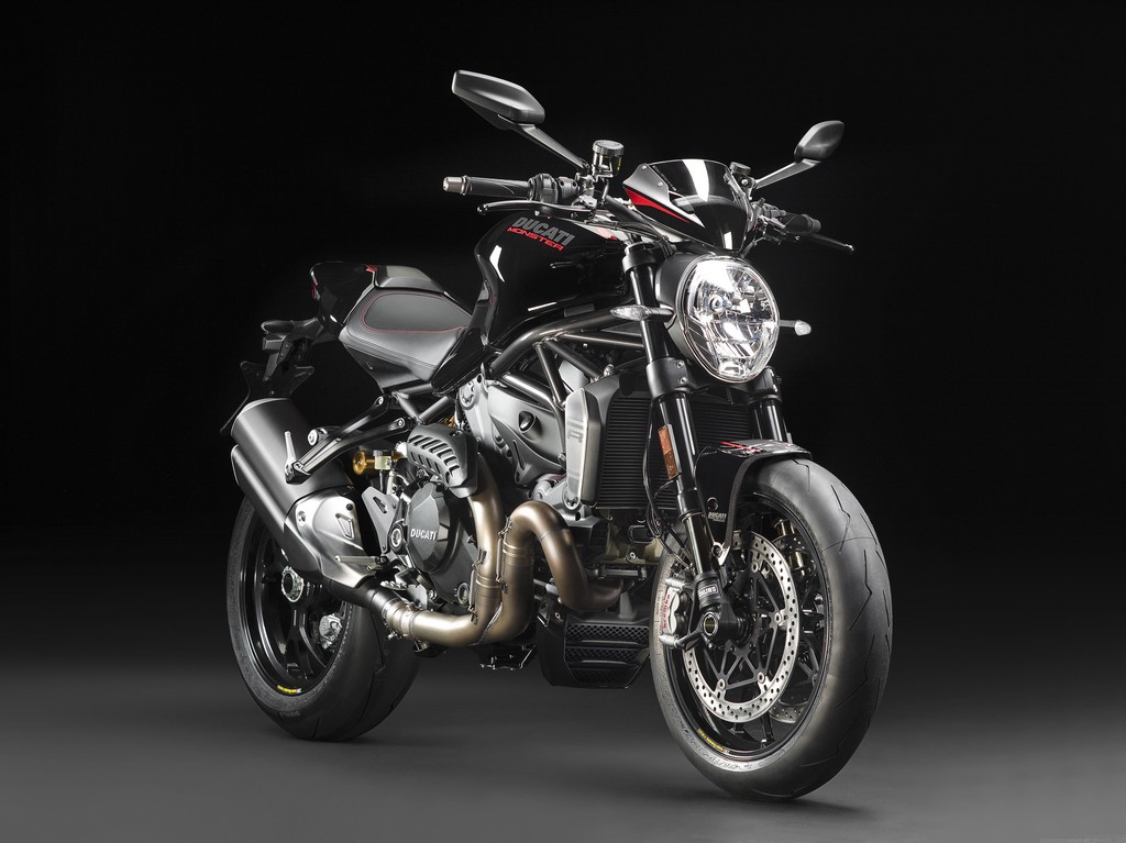 Ducati Monster 1200 R Nera