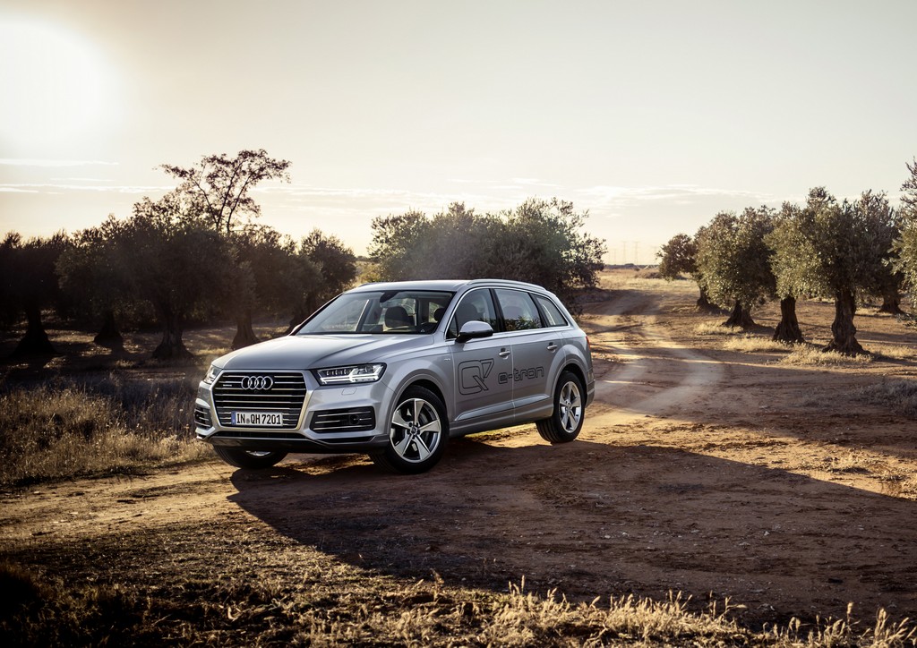 Audi Q7 e-tron 3.0 TDI quattro 1