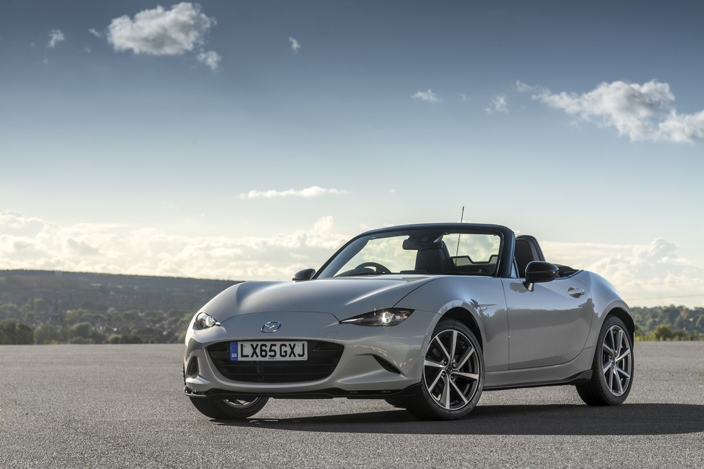 Mazda MX-5 Sport Recaro Tre Quarti