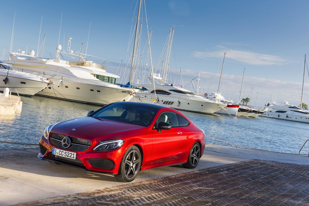 Mercedes Classe C Coupe Rossa Tre Quarti