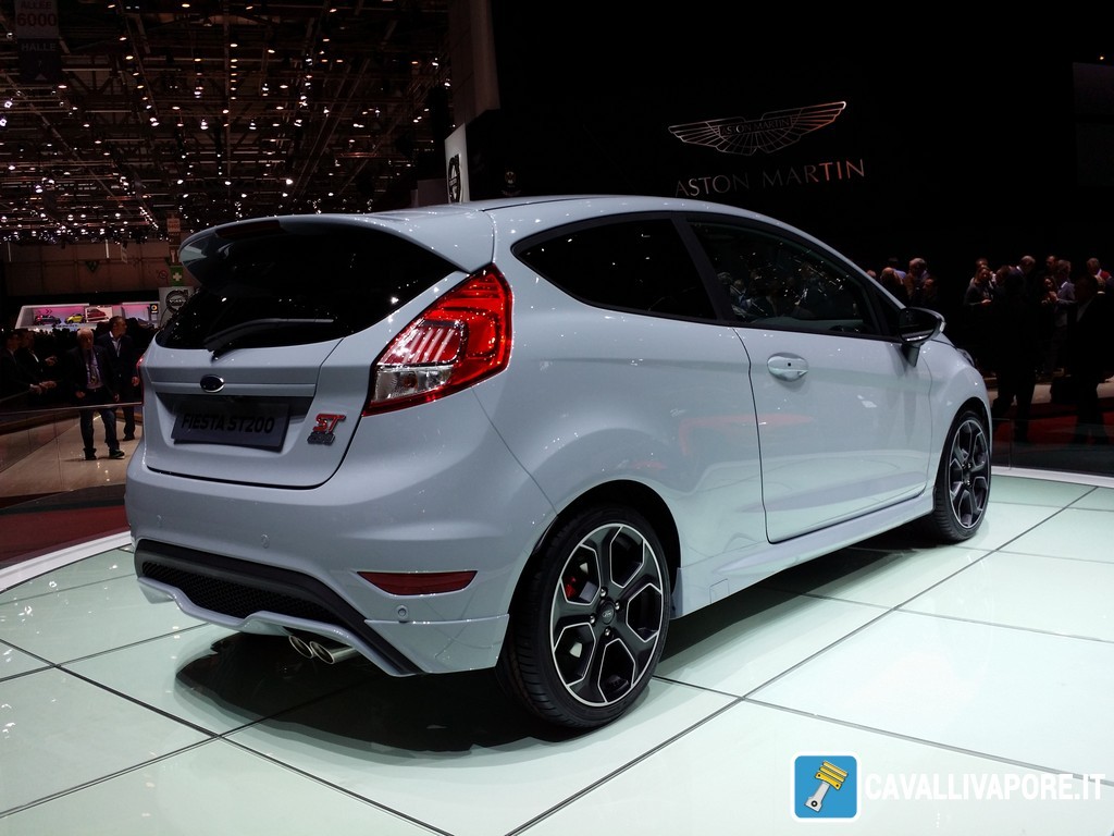 Ford Fiesta ST 200 LIVE GIMS 2016 Tre Quarti Posteriore