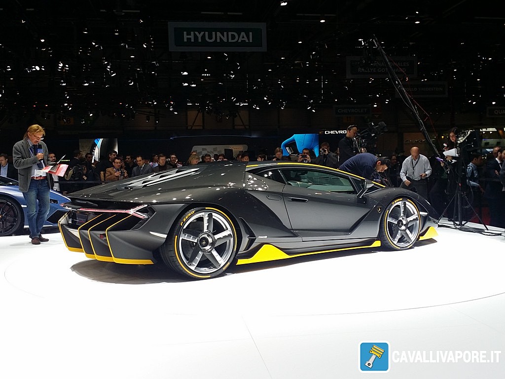 Lamborghini Centenario LIVE GIMS 2016 Tre Quarti Posteriore