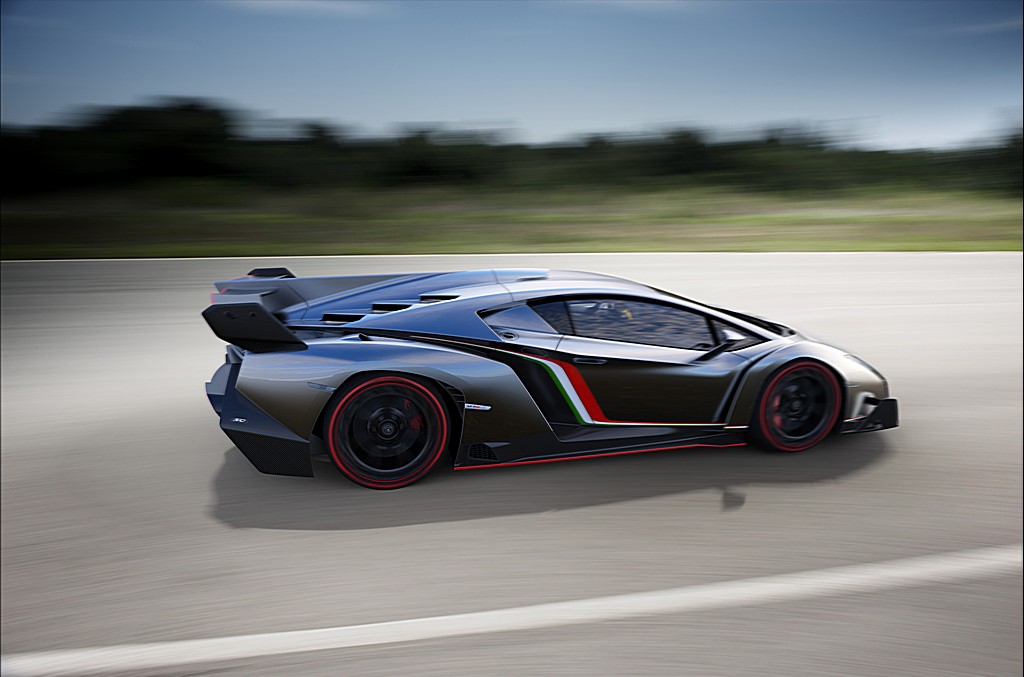 Lamborghini Veneno Lato