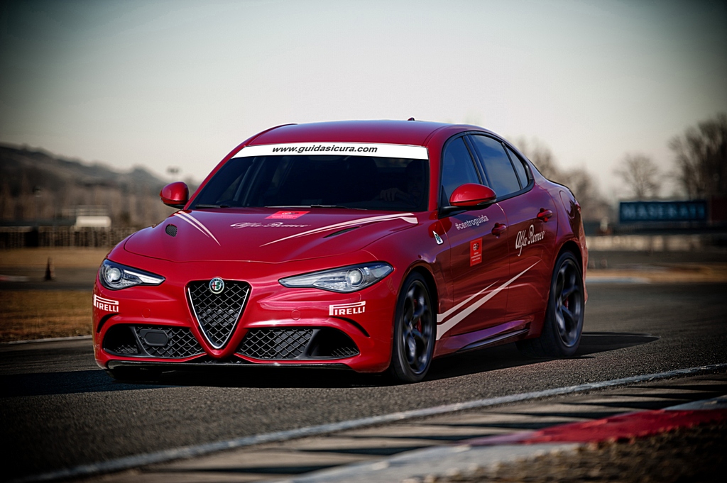 Alfa Romeo Giulia Quadrifoglio Corso di Guida