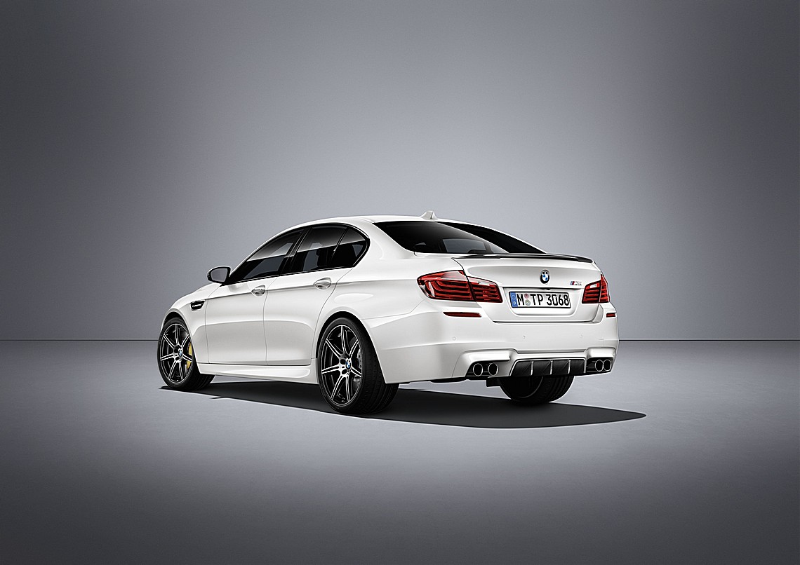 BMW M5 Competition Edition Dietro