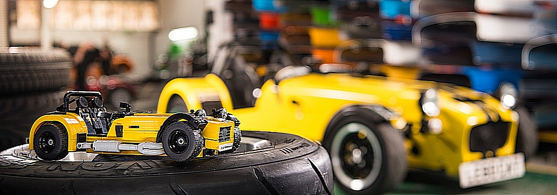 LEGO Caterham 620R