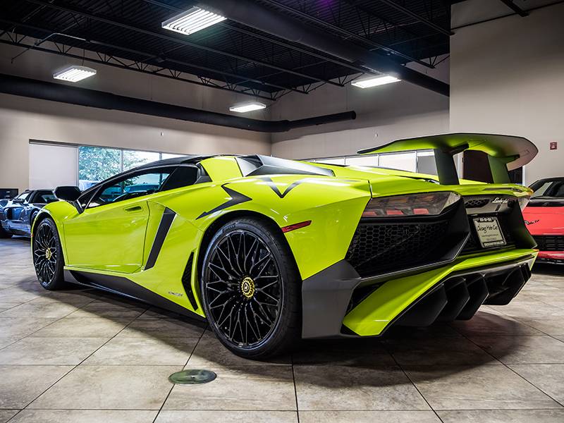 Lamborghini Aventador SV Roadster LP750-4 Tre Quarti Posteriore