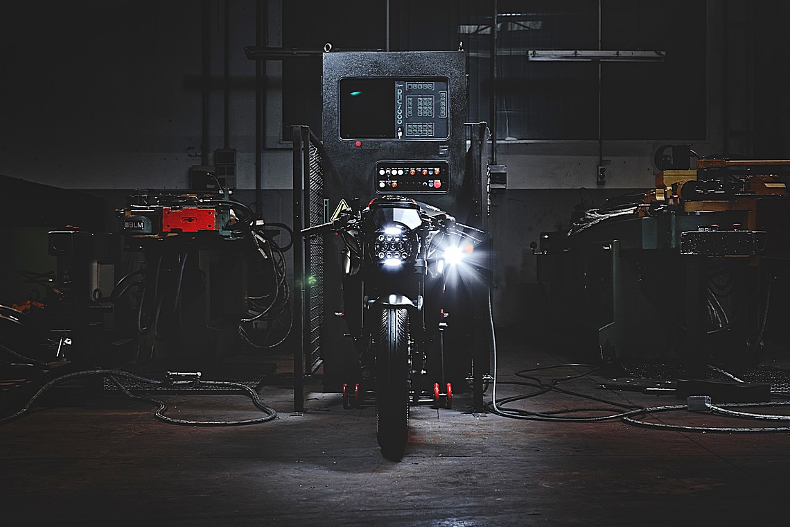 MV Agusta Dragster Blackout 5