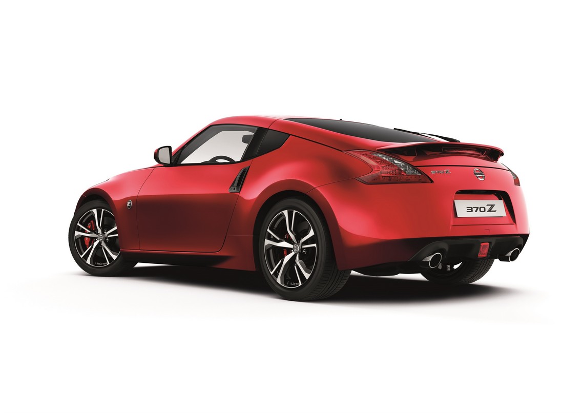 Nissan 370Z MY18 Tre Quarti Posteriore