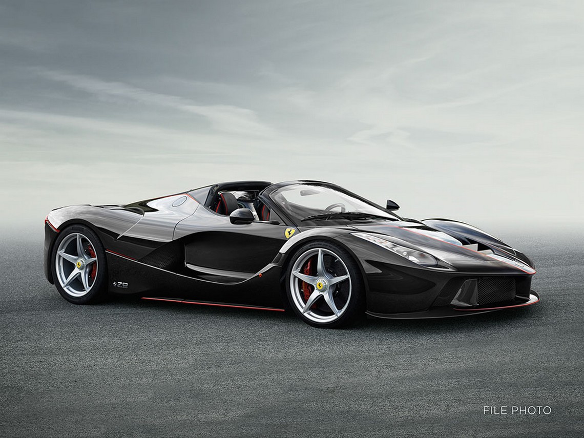 Ferrari LaFerrari Aperta anno 2017