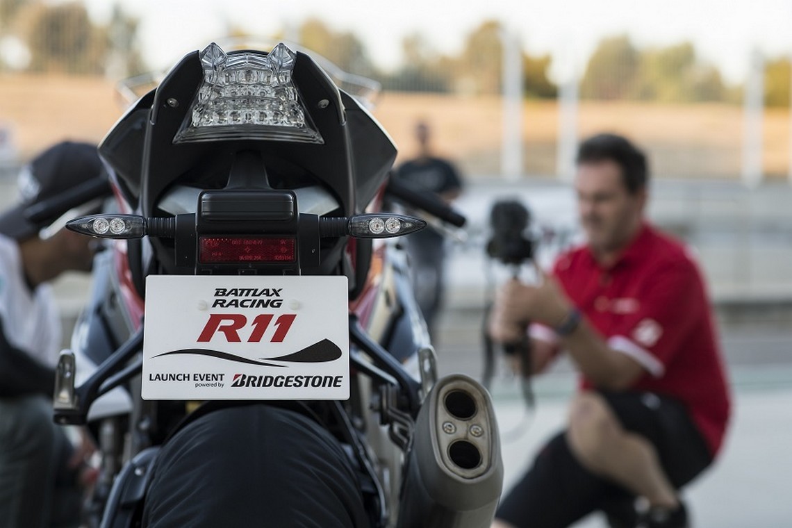 Bridgestone Battlax Racing R11