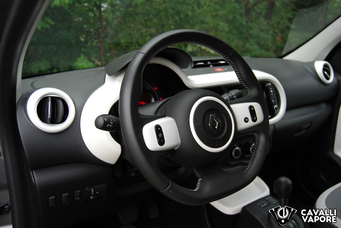 Renault Twingo Lovely Test Drive Volante
