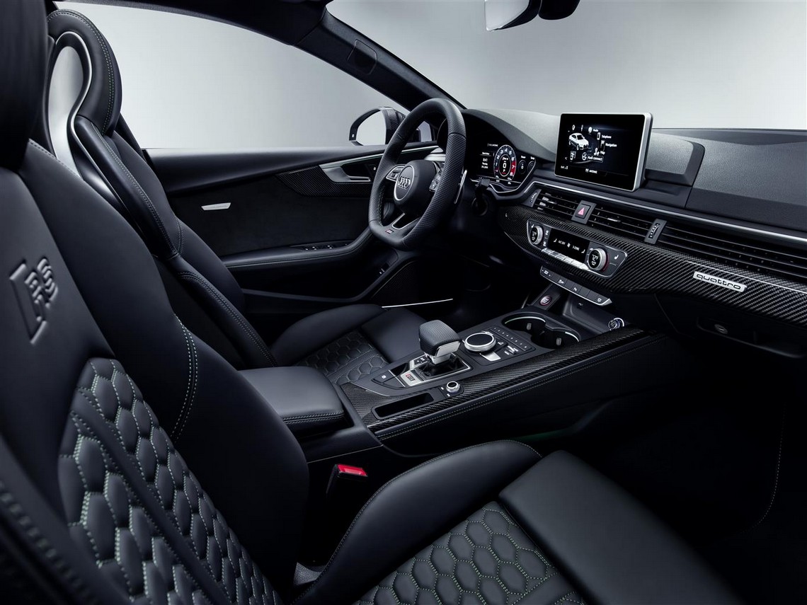 Audi RS-5 Sportback Interni