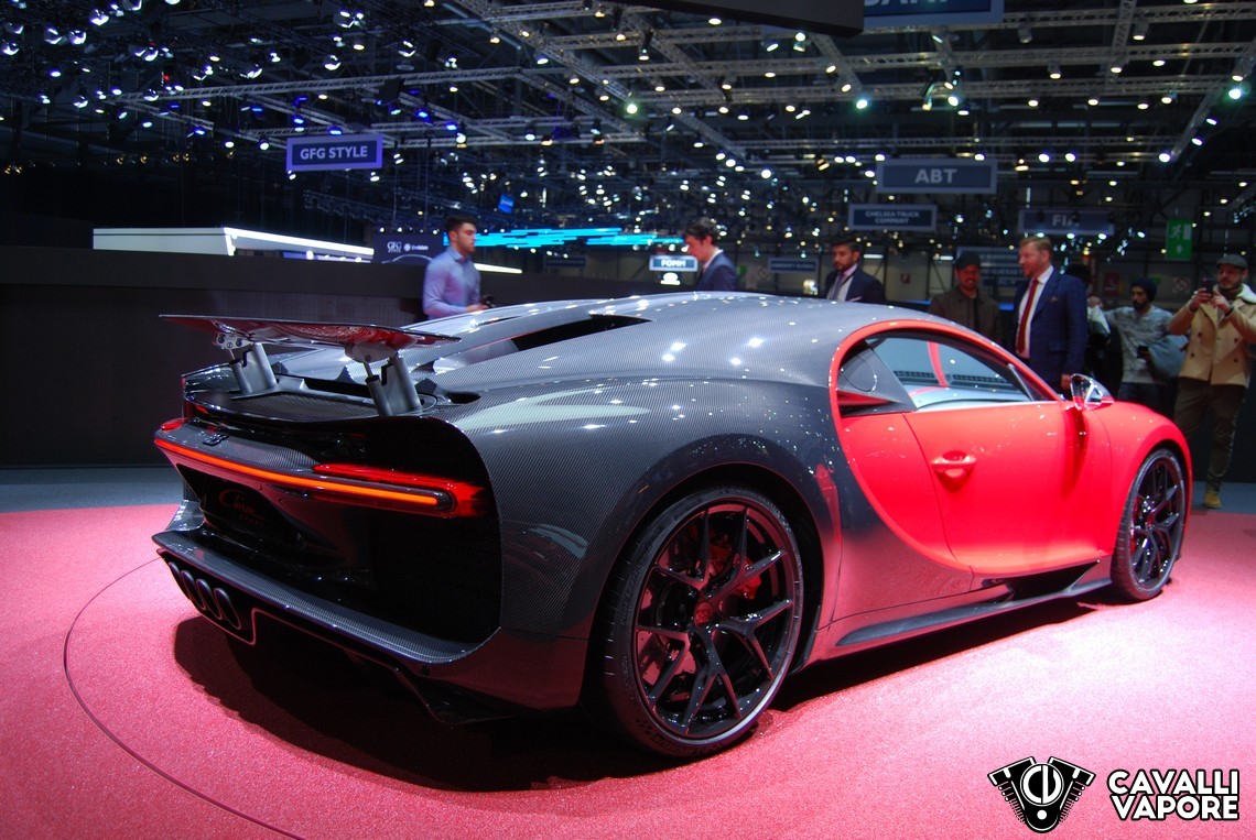 Bugatti Chiron Sport GIMS Tre Quarti Posteriore