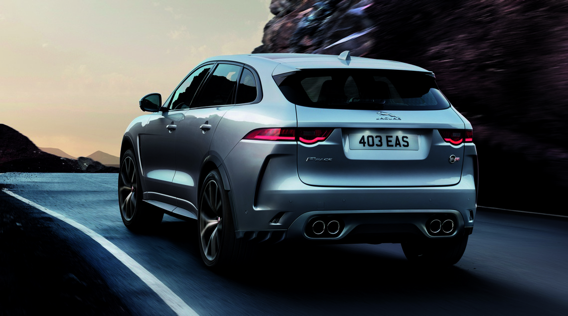 Jaguar F-Pace SVR Dietro