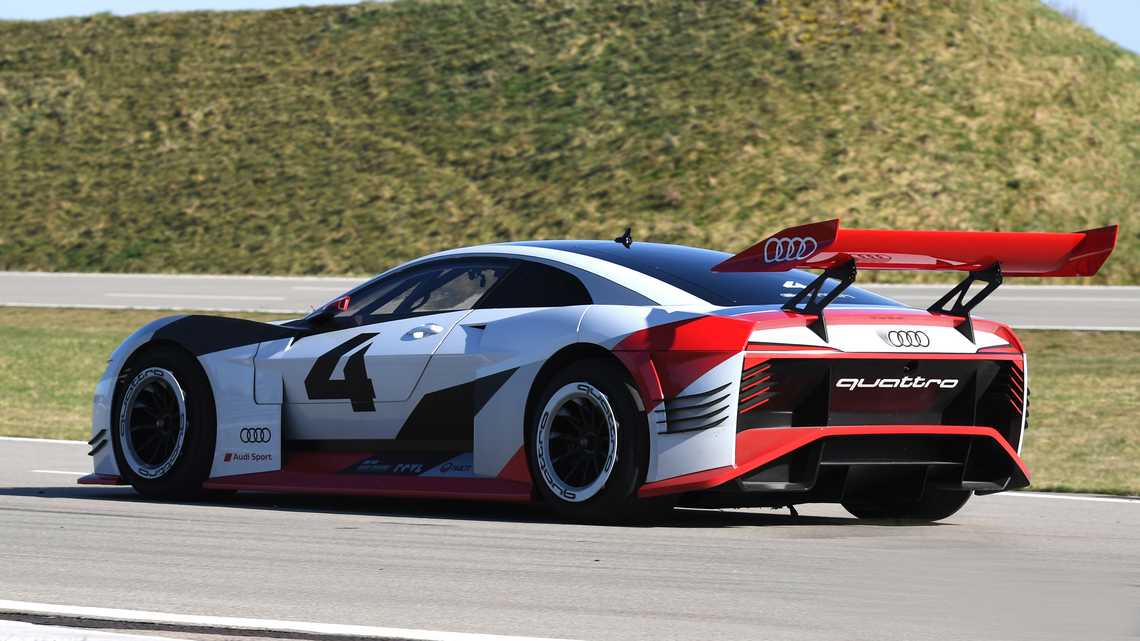 Audi e-tron Vision Gran Turismo Tre Quarti Posteriore Dinamica
