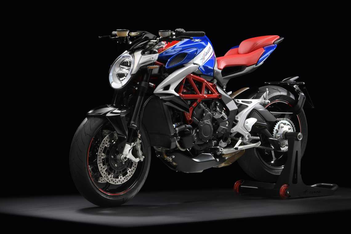 MV Agusta Brutale 800 RR America Tre Quarti Anteriore