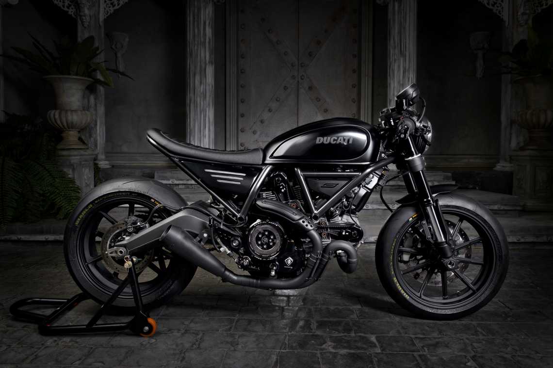 Scrambler Custom Rumble Black Ant